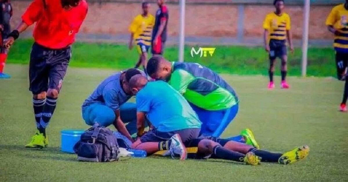 Les Guêpiers footballer dies